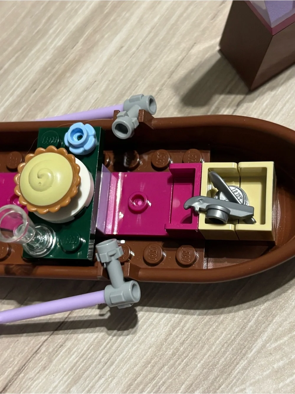 Complete LEGO Disney Frozen 41155 Elsa's Market Adventure - Picture 3 of 7